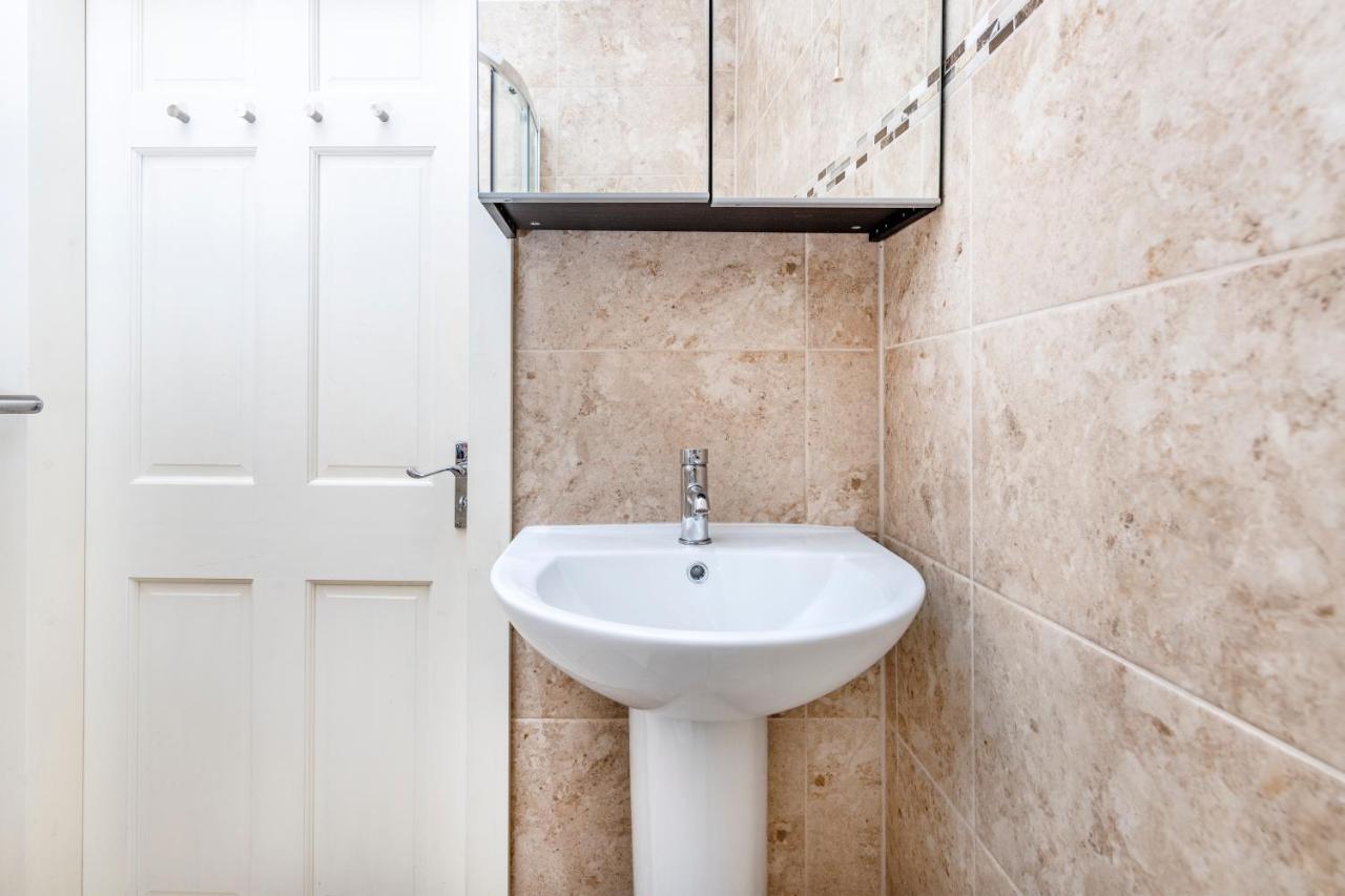 Soho Central Apartments London Bagian luar foto
