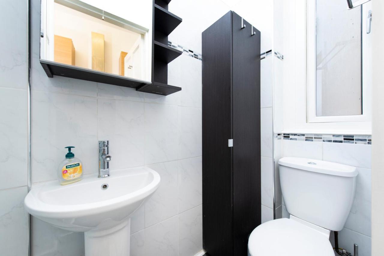 Soho Central Apartments London Bagian luar foto