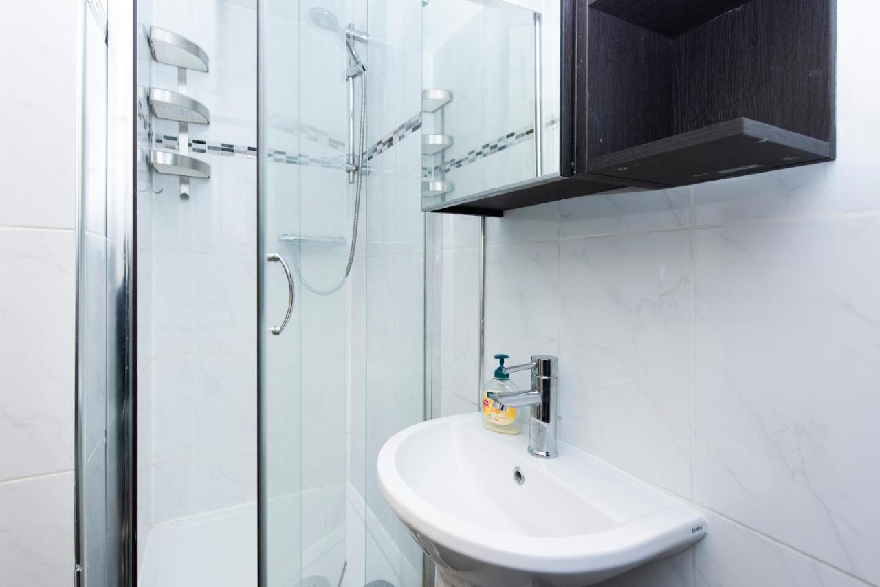 Soho Central Apartments London Bagian luar foto